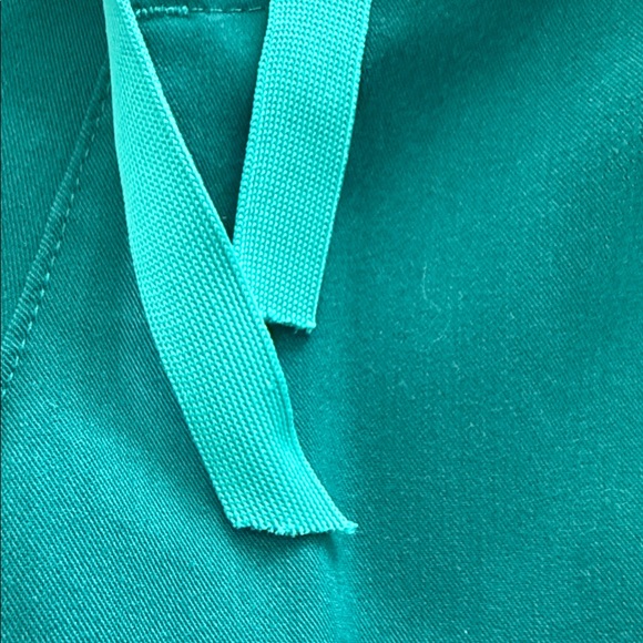 FIGS Zamora hunter green jogger scrub pants - Picture 7 of 7